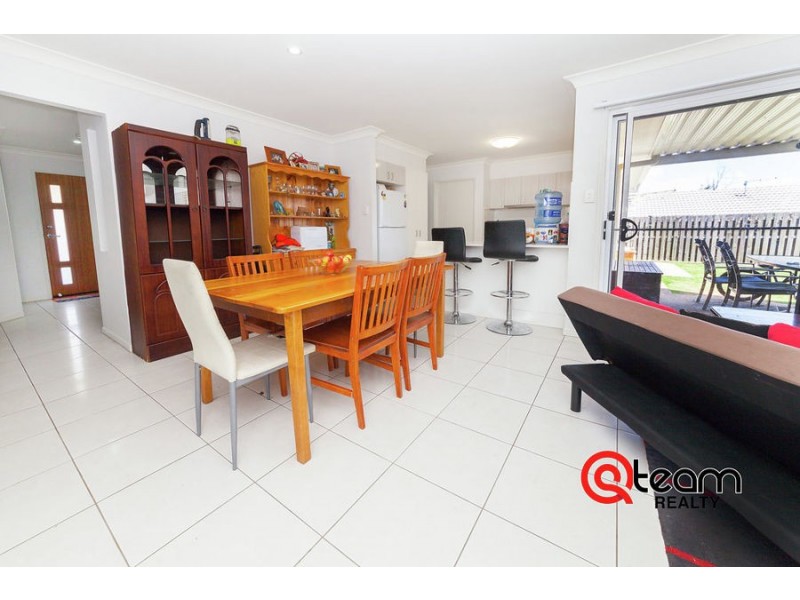 4 Brightwood Place, Fernvale QLD 4306