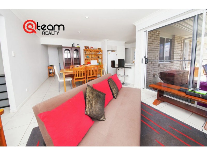 4 Brightwood Place, Fernvale QLD 4306