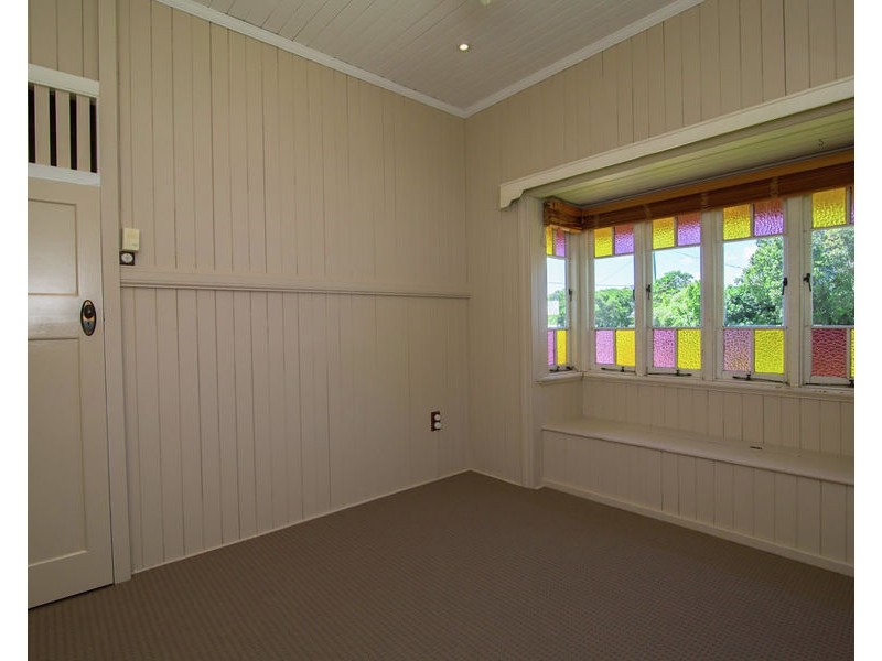 146 Blackstone Road, Silkstone QLD 4304