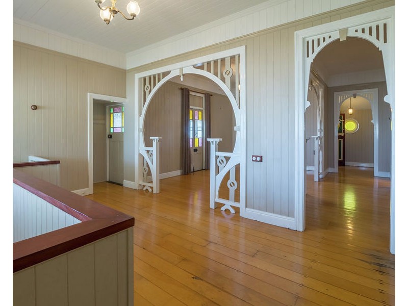 146 Blackstone Road, Silkstone QLD 4304