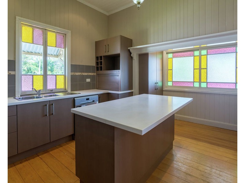 146 Blackstone Road, Silkstone QLD 4304