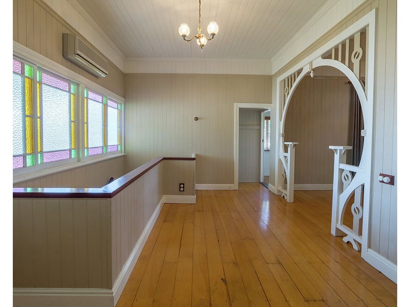 146 Blackstone Road, Silkstone QLD 4304