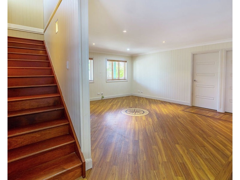 146 Blackstone Road, Silkstone QLD 4304