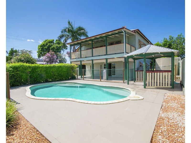 146 Blackstone Road, Silkstone QLD 4304