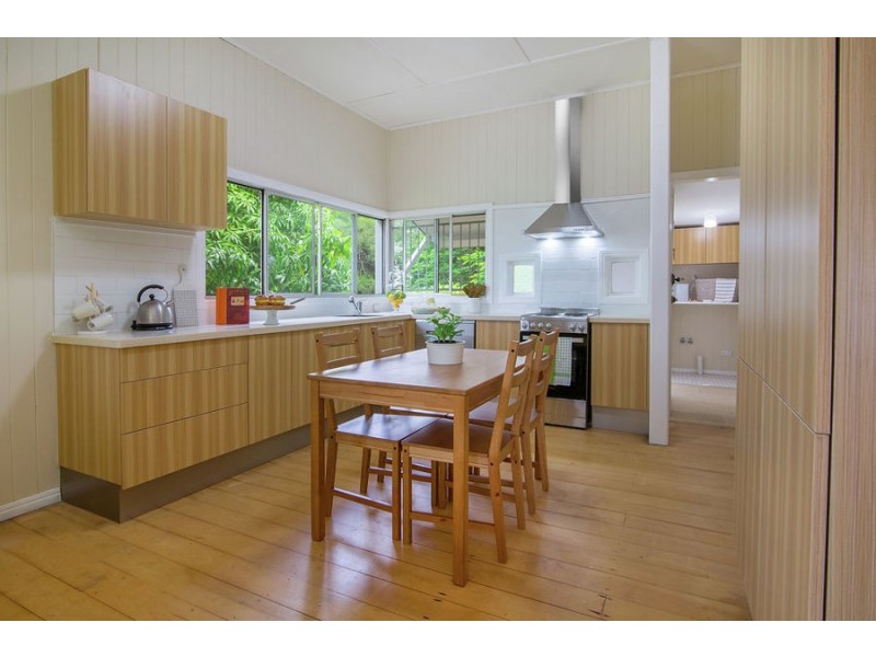 28 Woodford Street, One Mile QLD 4305