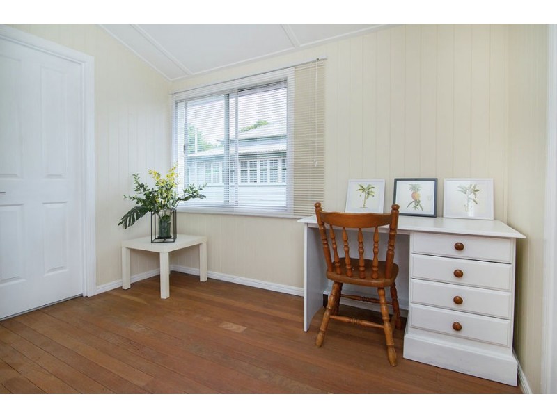 28 Woodford Street, One Mile QLD 4305