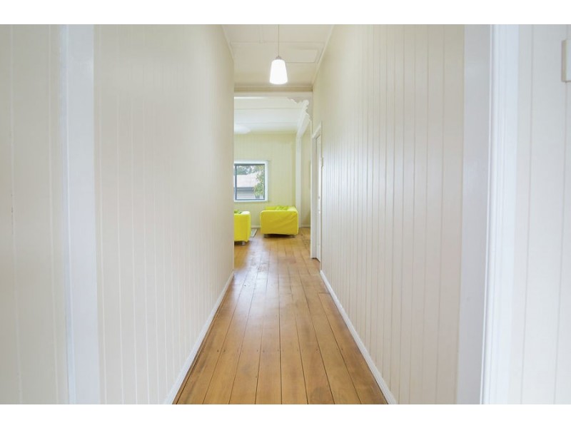 28 Woodford Street, One Mile QLD 4305