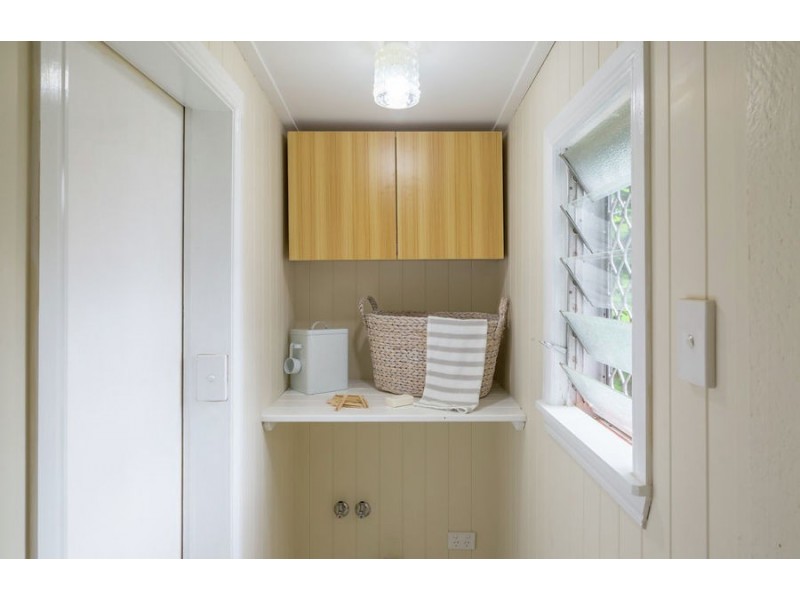 28 Woodford Street, One Mile QLD 4305