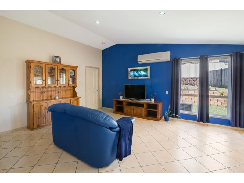 7 Calverton Court, Brassall QLD 4305