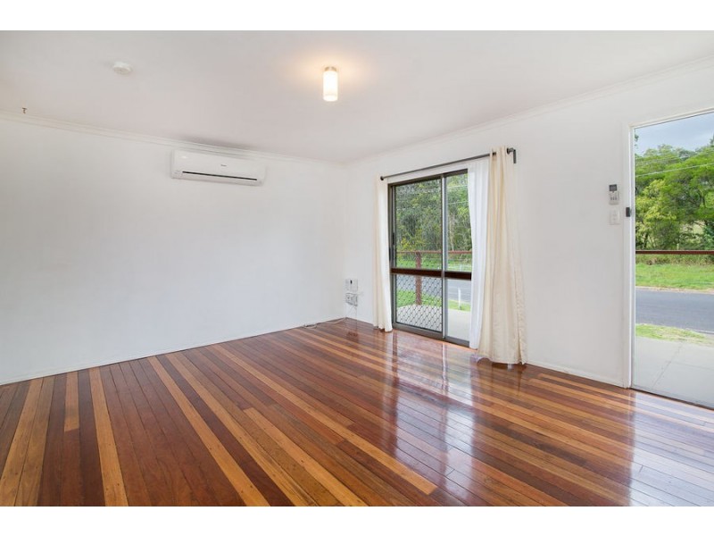 4 Duce Street, Bundamba QLD 4304