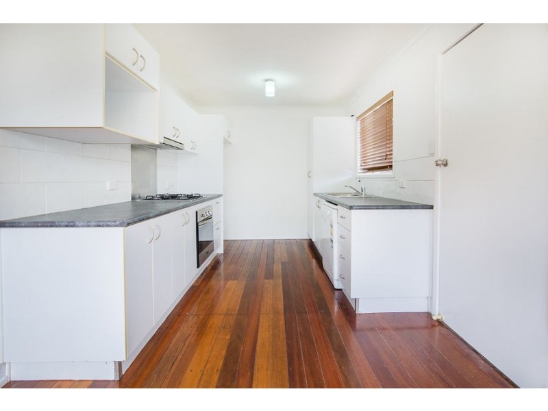 4 Duce Street, Bundamba QLD 4304