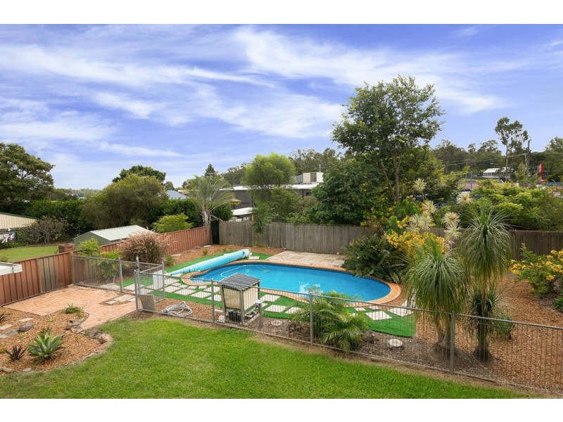 4 Duce Street, Bundamba QLD 4304