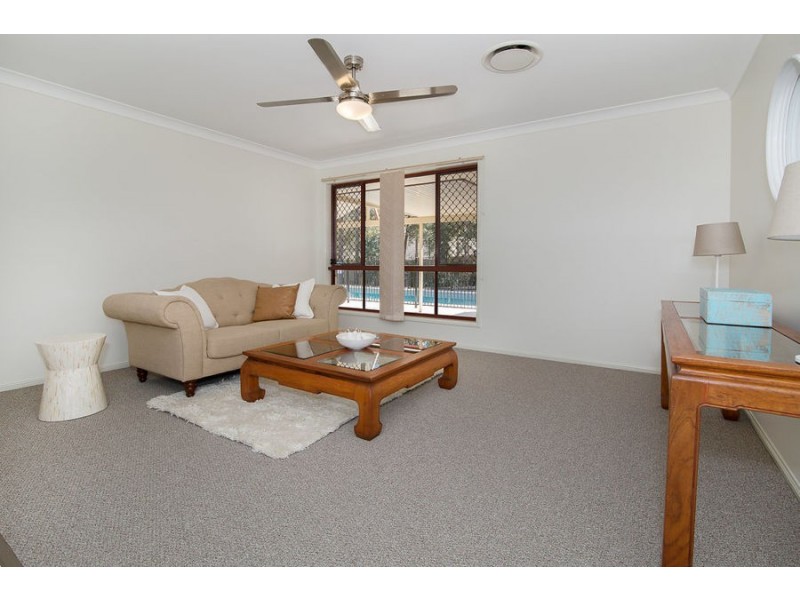 13 Cabernet Crescent, Pine Mountain QLD 4306