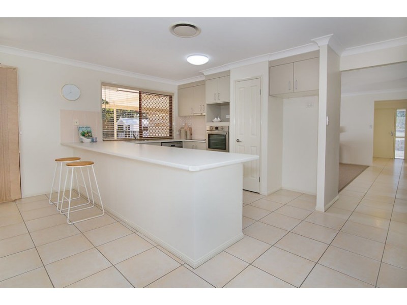 13 Cabernet Crescent, Pine Mountain QLD 4306