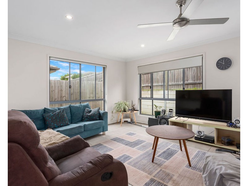 6 Georgina Place, Brassall QLD 4305