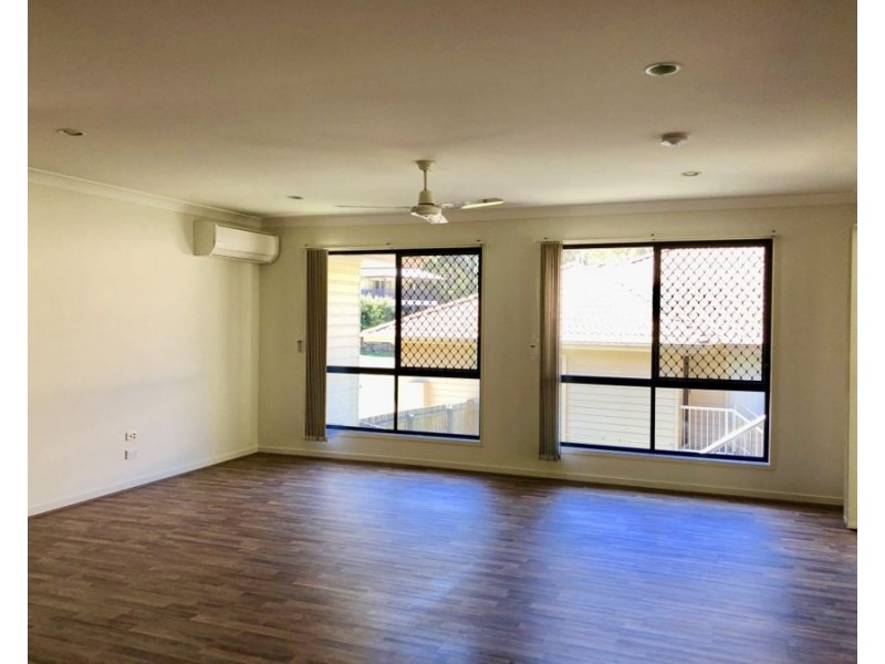 27 Andrew Walker Drive, Goodna QLD 4300