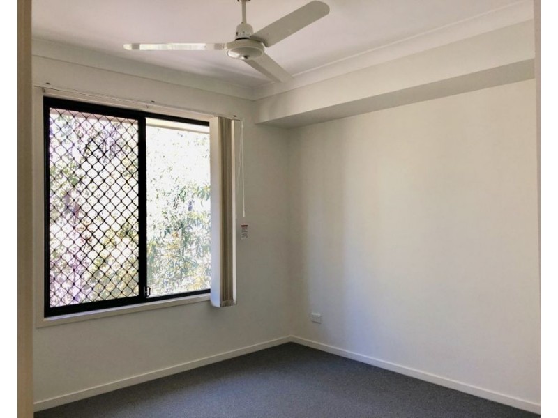 27 Andrew Walker Drive, Goodna QLD 4300