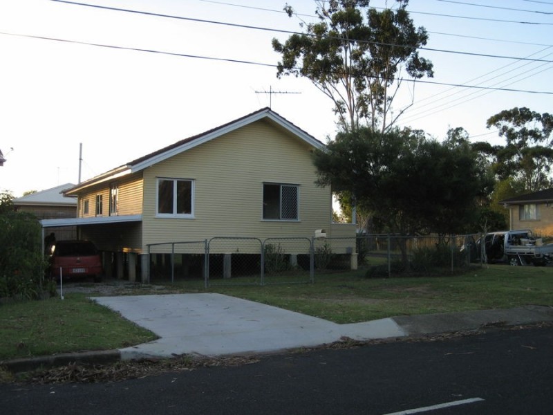 18 Bellhaven Drive, Bundamba QLD 4304