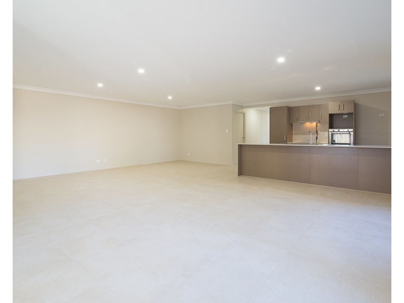 21A Siemons St, One Mile QLD 4305