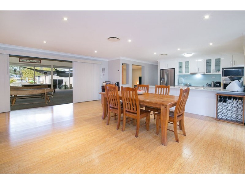 28 Cabernet Crescent, Pine Mountain QLD 4306