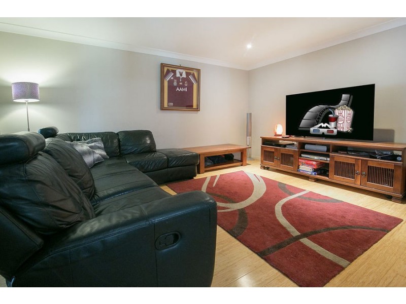 28 Cabernet Crescent, Pine Mountain QLD 4306