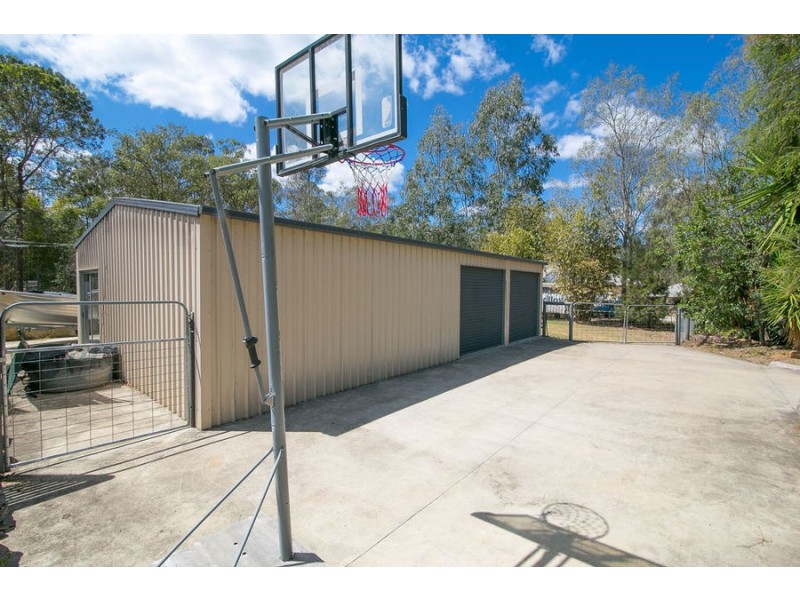 28 Cabernet Crescent, Pine Mountain QLD 4306