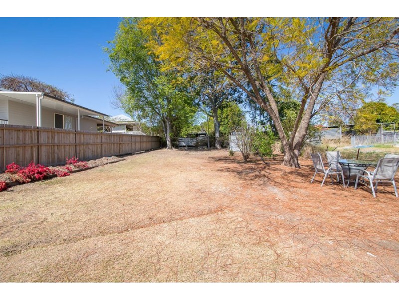 38 Frederick Street, Newtown QLD 4305