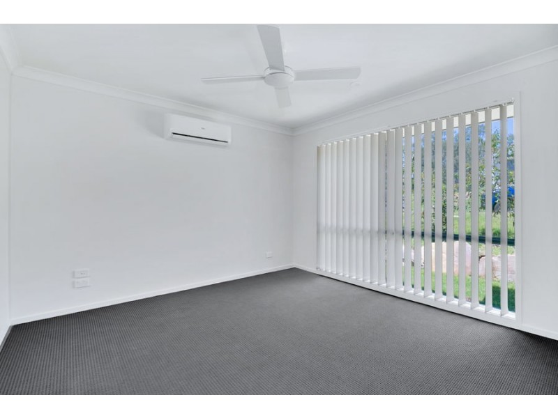 14 Cassidy Crs, Bridgeman Downs QLD 4035