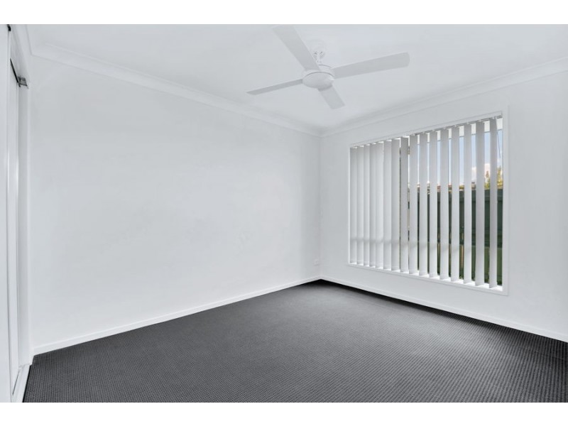 14 Cassidy Crs, Bridgeman Downs QLD 4035