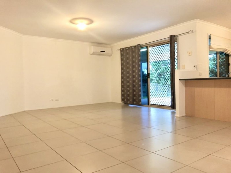 3 Glengarry Lane, Raceview QLD 4305