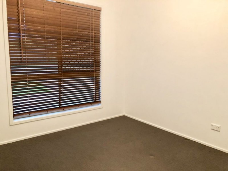 3 Glengarry Lane, Raceview QLD 4305