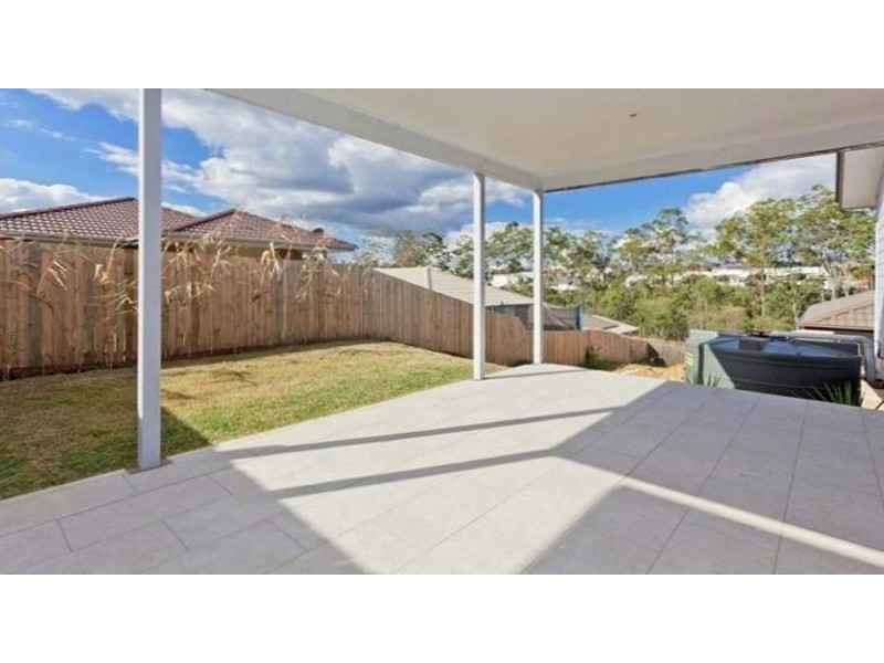 18 Hopman Way, Springfield Lakes QLD 4300