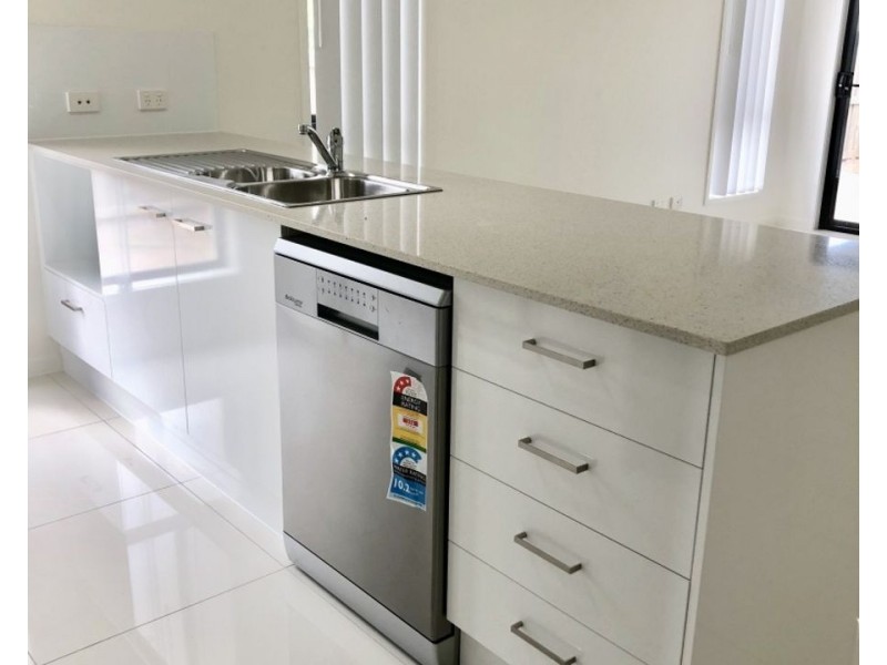 1/12 Cahill Crs, Collingwood Park QLD 4301