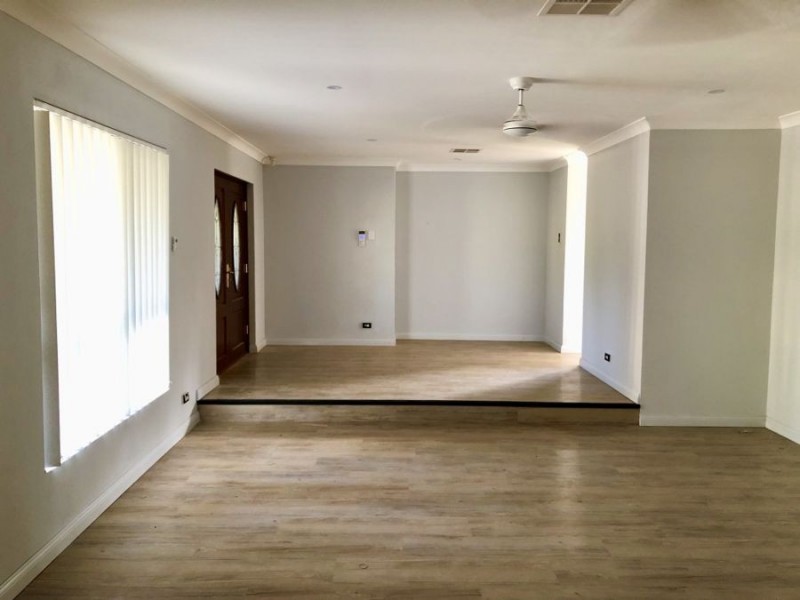 68 College Rd, Karana Downs QLD 4306