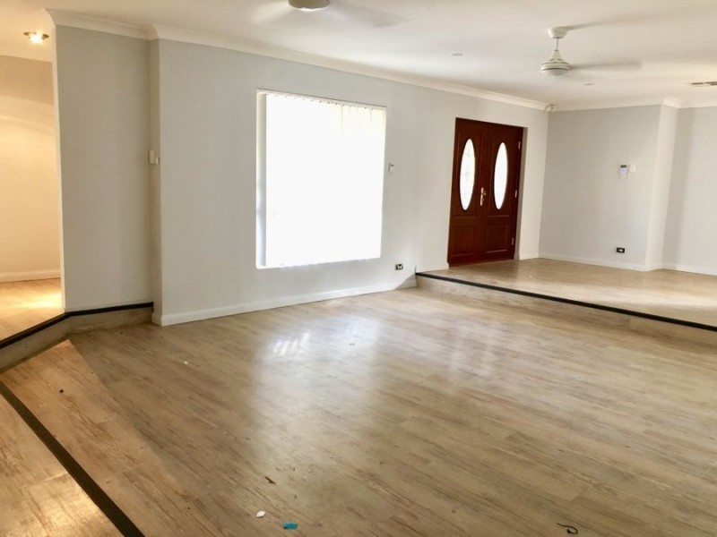 68 College Rd, Karana Downs QLD 4306