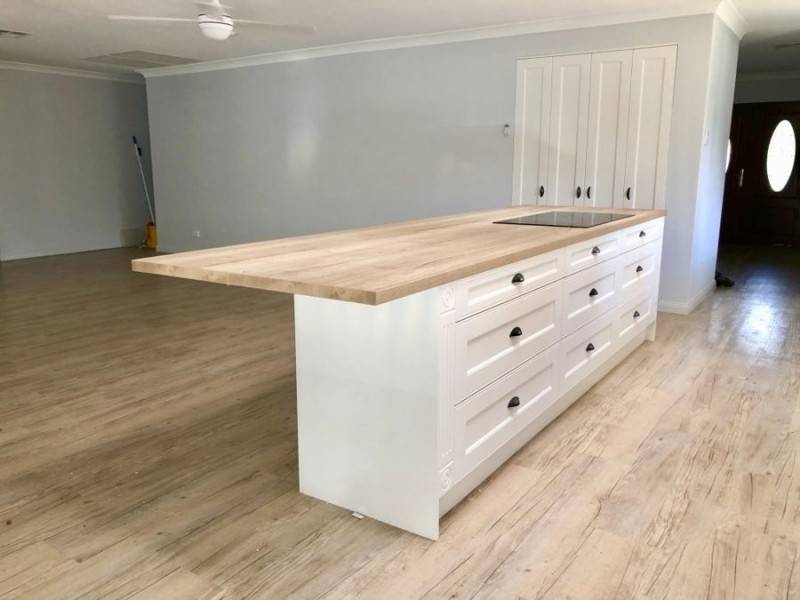68 College Rd, Karana Downs QLD 4306