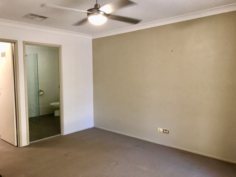 68 College Rd, Karana Downs QLD 4306