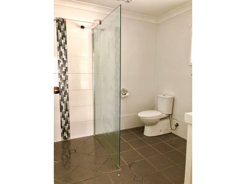 68 College Rd, Karana Downs QLD 4306