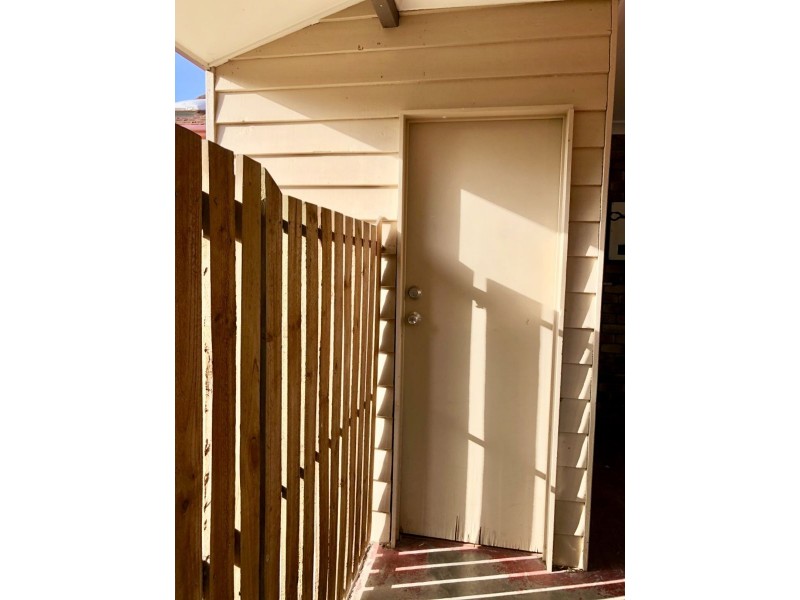 68 College Rd, Karana Downs QLD 4306