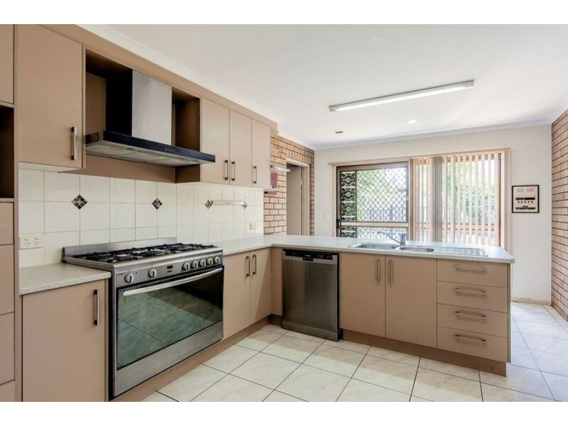 39 Sunshine Crescent, Brassall QLD 4305