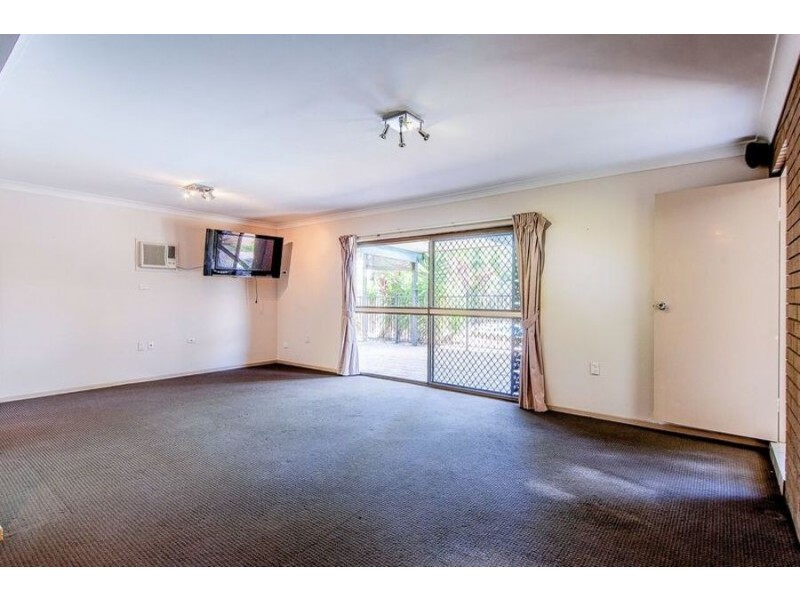 39 Sunshine Crescent, Brassall QLD 4305