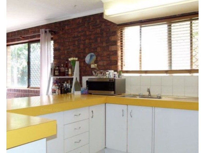 2/12 Dinmore St, Dinmore QLD 4303