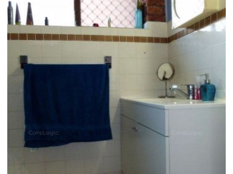 2/12 Dinmore St, Dinmore QLD 4303