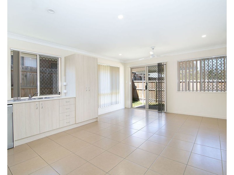 1/18 Surprize Ave, Brassall QLD 4305