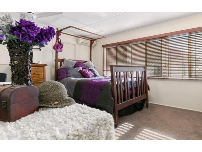 42 Queen st, Goodna QLD 4300