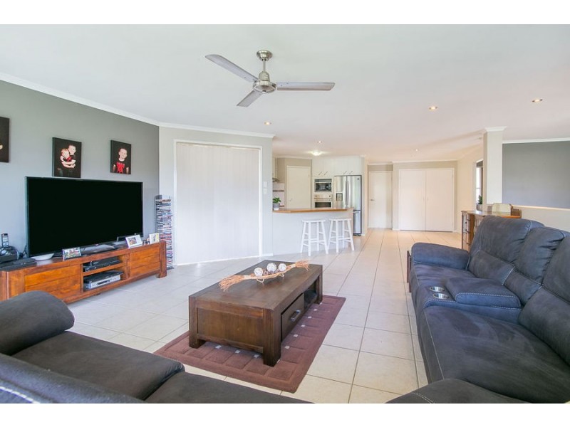 2 Sandhurst Place, Brassall QLD 4305