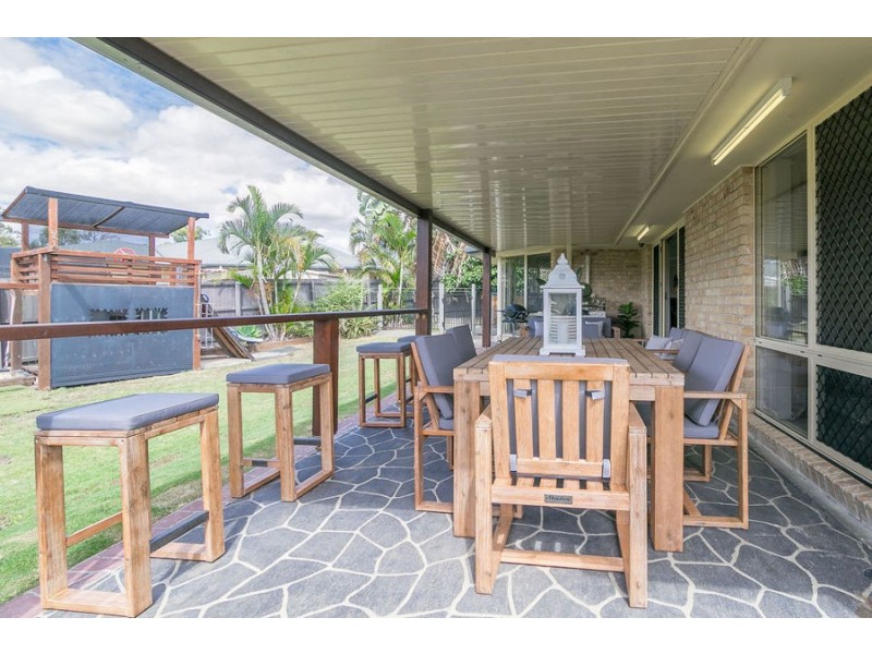 2 Sandhurst Place, Brassall QLD 4305