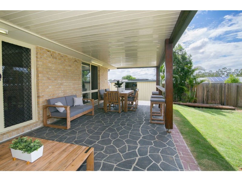 2 Sandhurst Place, Brassall QLD 4305