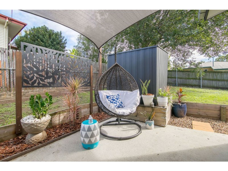 12 Edwards Street, Eastern Heights QLD 4305