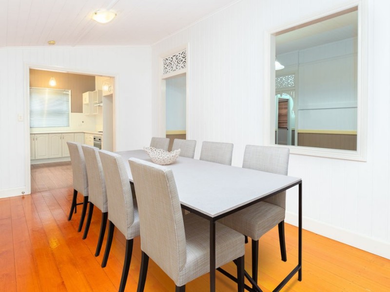 48 Pine Mountain Rd, North Ipswich QLD 4305